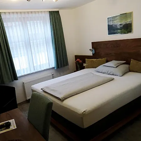 ホテル Eberbacher Hof 3*